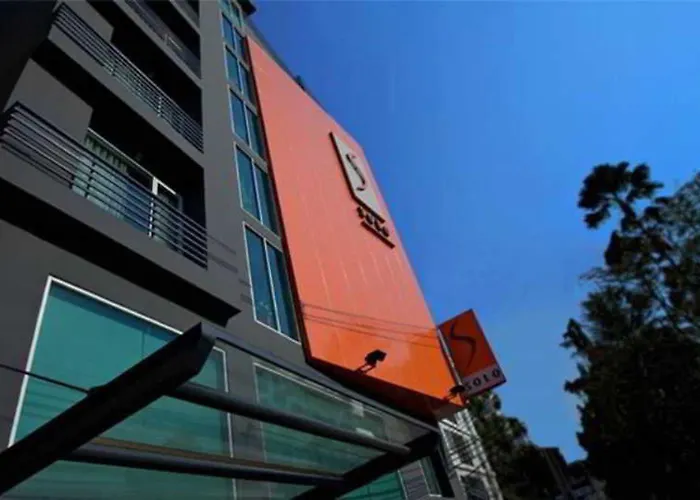 Solo, Sukhumvit 2, - Sha Extra 4*