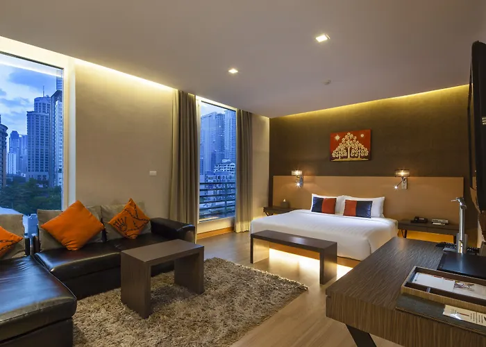 Hotel Solo, Sukhumvit 2, - Sha Extra 4*