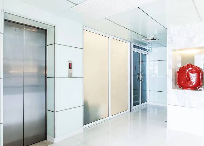 Hotel Solo, Sukhumvit 2, - Sha Extra