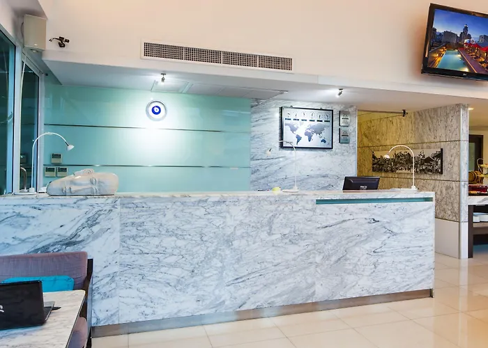 Solo, Sukhumvit 2, - Sha Extra Hotel