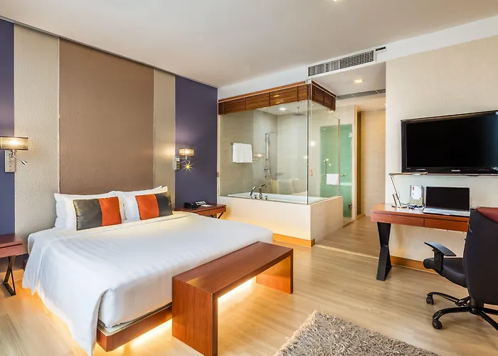 Hotel Solo, Sukhumvit 2, - Sha Extra