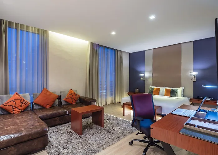 Solo, Sukhumvit 2, - Sha Extra Hotel Bangkok