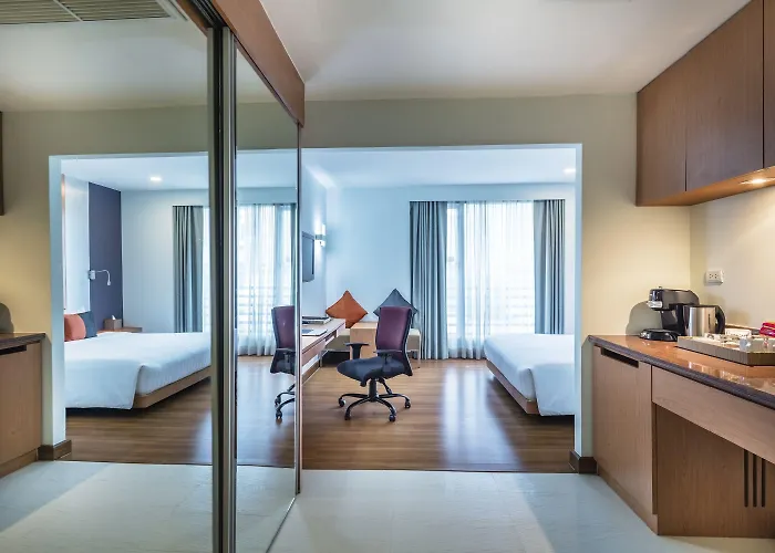 Solo, Sukhumvit 2, - Sha Extra