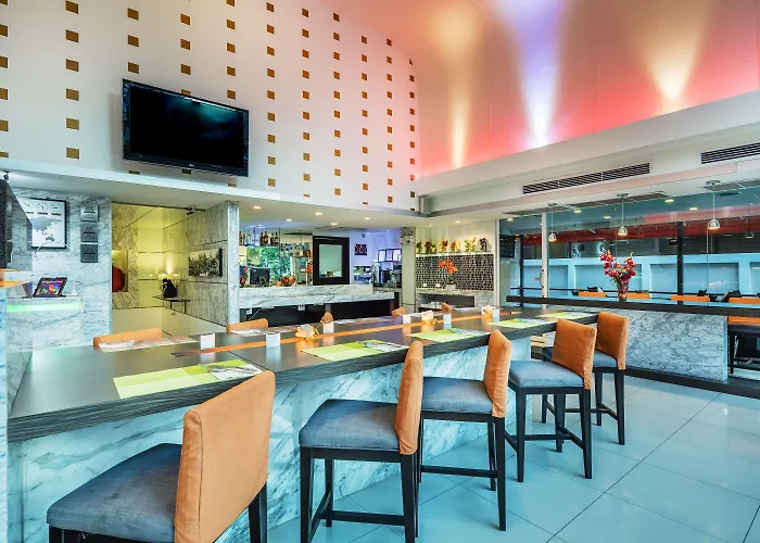 Hotel Solo, Sukhumvit 2, - Sha Extra