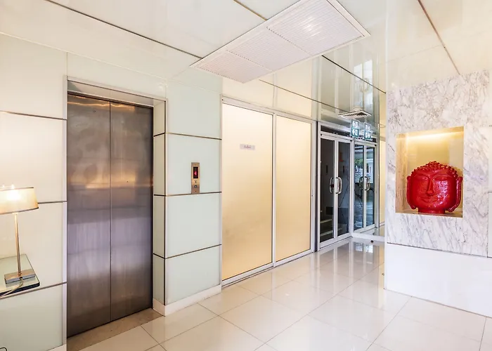 Solo, Sukhumvit 2, - Sha Extra Hotel Bangkok