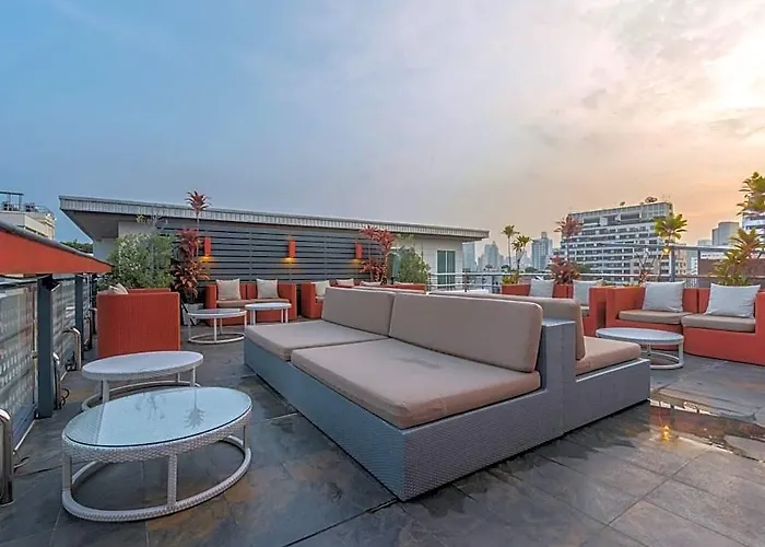 Solo, Sukhumvit 2, - Sha Extra Hotel 4*