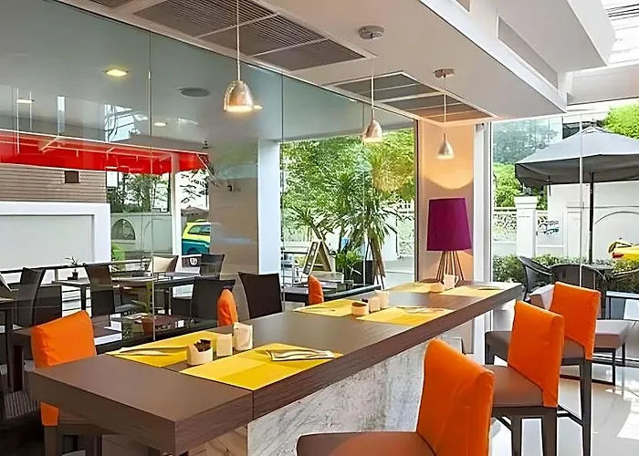 Solo, Sukhumvit 2, - Sha Extra Hotel Bangkok