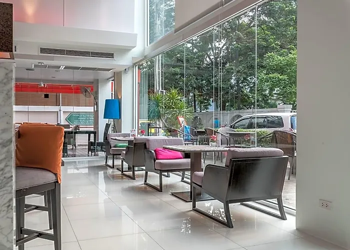 Solo, Sukhumvit 2, - Sha Extra